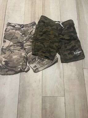 Unionbay & Old Navy kids Camo shorts - 10/12 - Olive & Tan Camo Shorts Duo